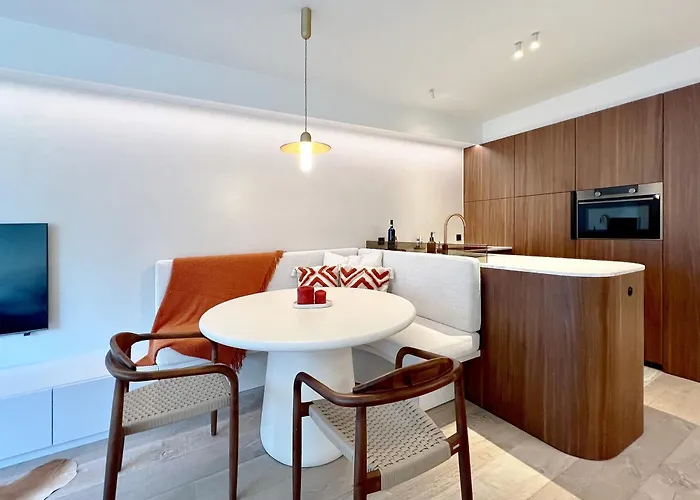 “early Sun” Ostend